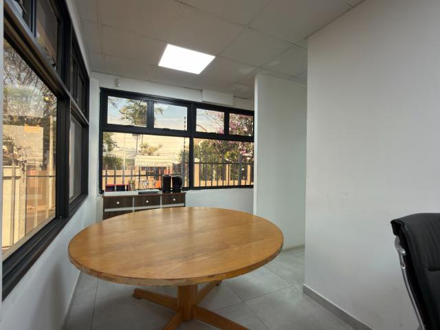 Commercial Property in Windermere To Rent