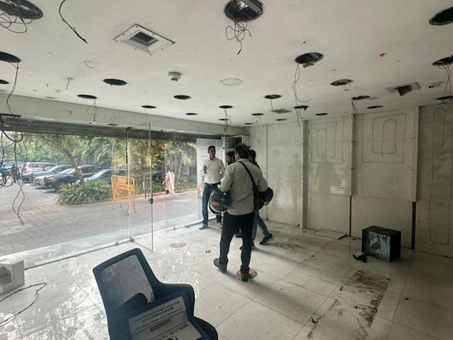 Commercial Shop 2000 Sq.Ft. In Gariahat Kolkata Listing ID: #10347