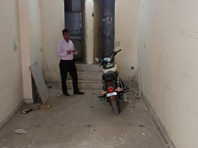 Commercial Shop 200 Sq.Ft. In West Patel Nagar Delhi Listing ID: #10066