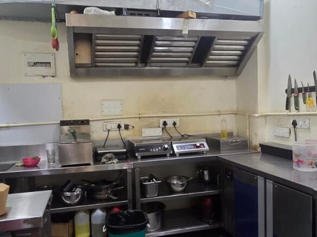 Commercial Shop 250 Sq.Ft. In Andheri West Mumbai Listing ID: #9993