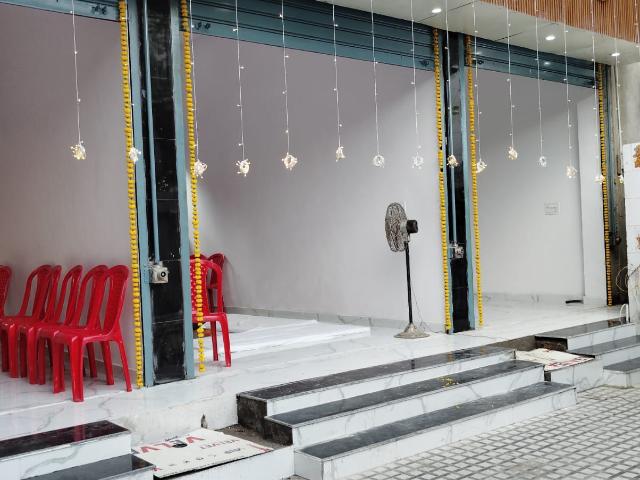 Commercial Shop 300 Sq.Ft. In Aliganj Lucknow Listing ID: #9362