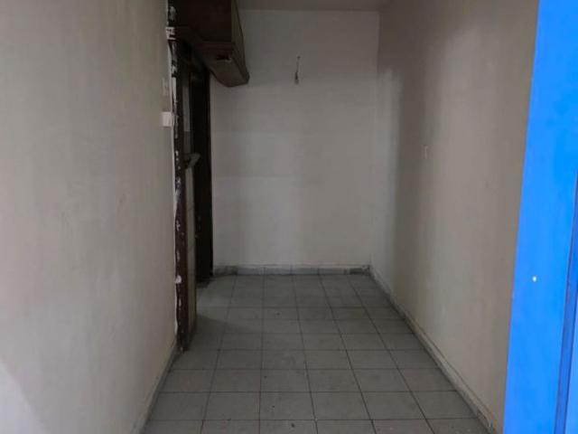 Commercial Shop 360 Sq.Ft. In Andheri West Mumbai Listing ID: #10335