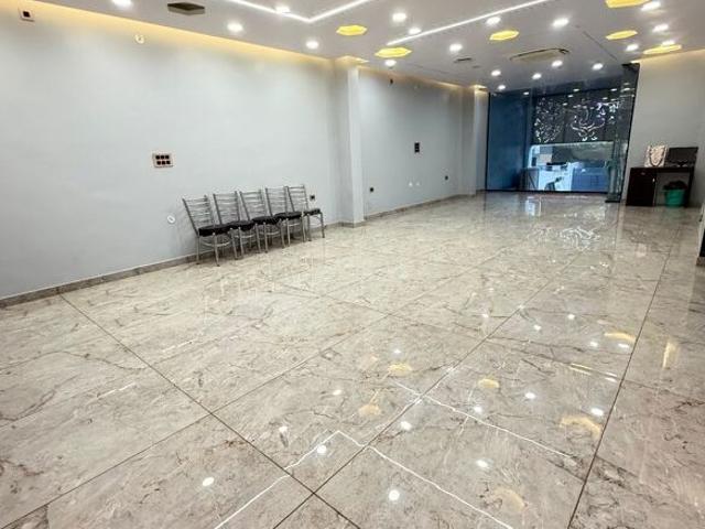 Commercial Showroom 1000 Sq.Ft. In Gomti Nagar Lucknow Listing ID: #9967