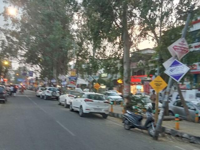 Commercial Showroom 2000 Sq.Ft. In Gomti Nagar Lucknow Listing ID: #10120