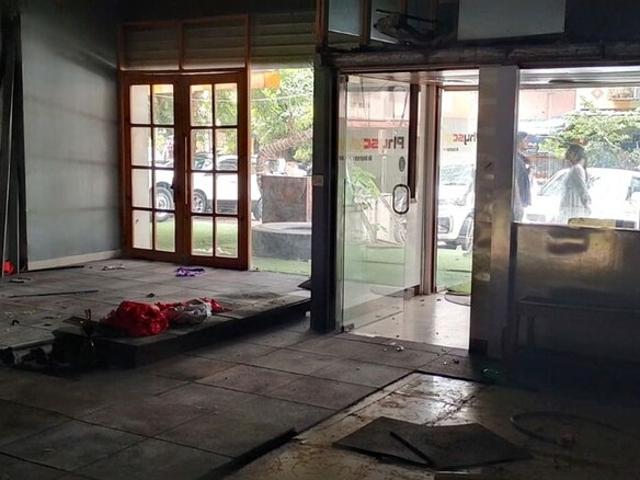 Commercial Showroom 800 Sq.Ft. In Sanpada Navi Mumbai Listing ID: #10291