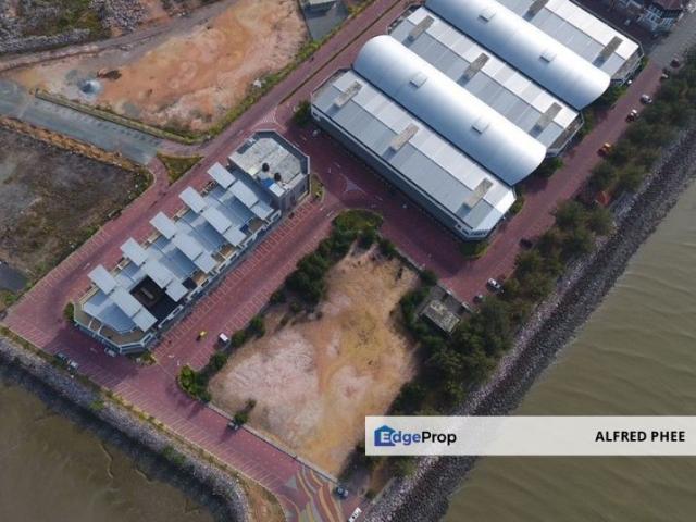 Commercial Tittle Pontian Kecil For Sale