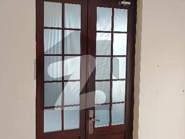 Commercial 2nd Floor With Caben Available Office For Rent