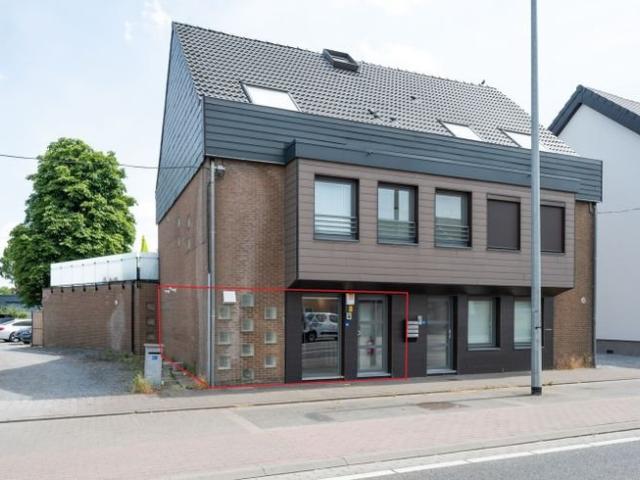 COMMERCIAL 55 m² à vendre à Rekem