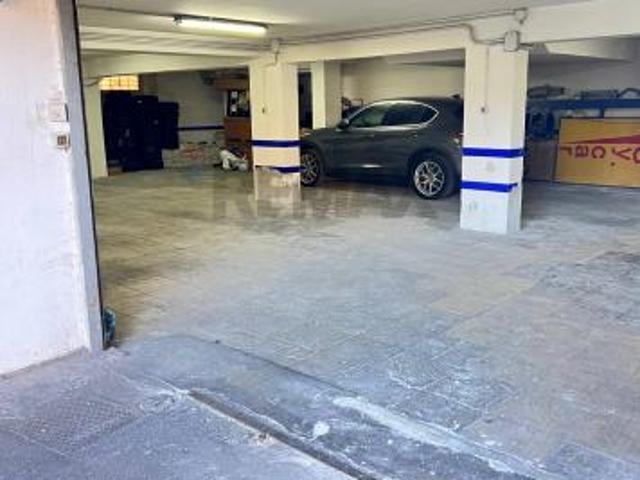 Commerciale Altro in vendita a Catania, Viale Rapisardi