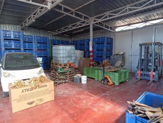 Commerciale Altro in vendita a Chiaramonte Gulfi