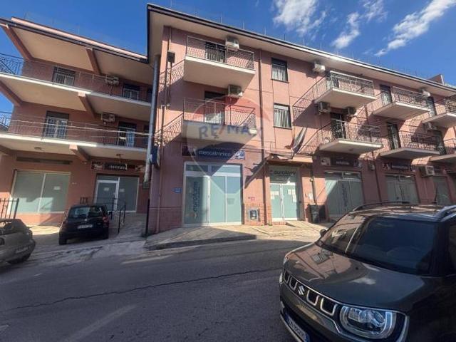 Commerciale Altro in vendita a Partinico
