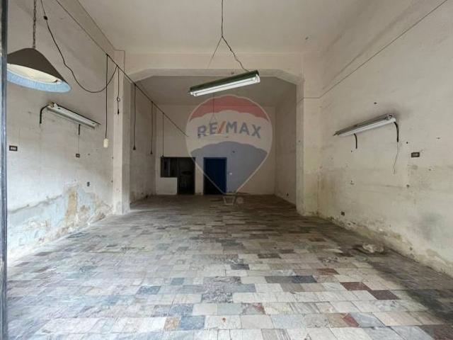 Commerciale Altro in vendita a Ragusa, Centro