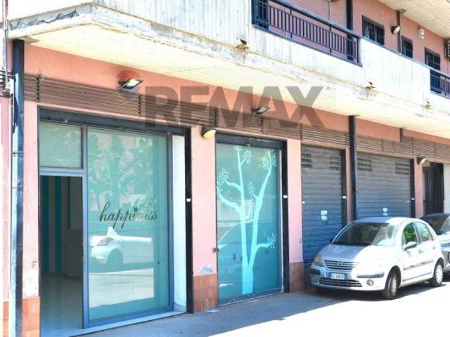 Commerciale Altro in affitto a Gravina di Catania