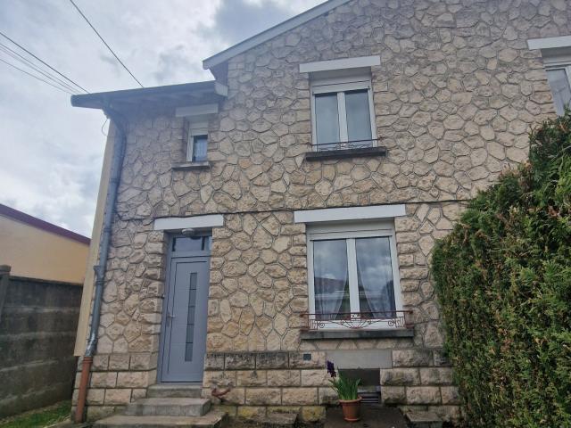 COMMERCY En Exclusivité ! Ensemble immobilier