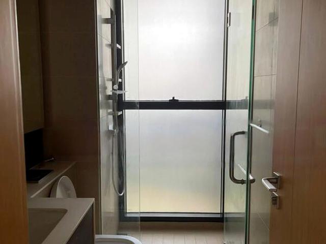Commonwealth Towers D3, Condominium