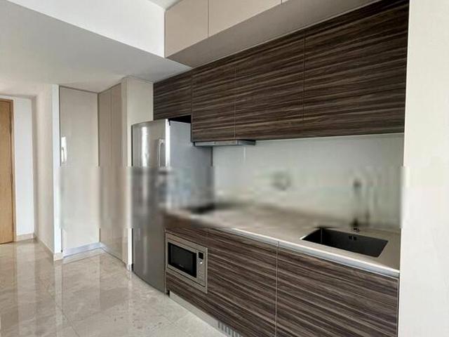 Commonwealth Towers D3, Condominium