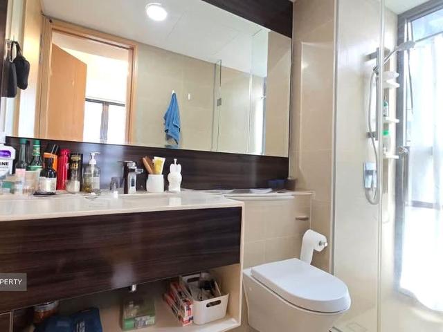 Commonwealth Towers D3, Condominium