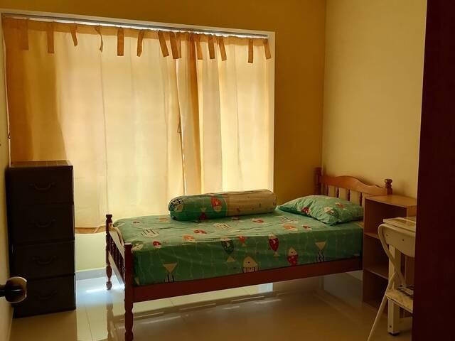 common aircon room, high floor