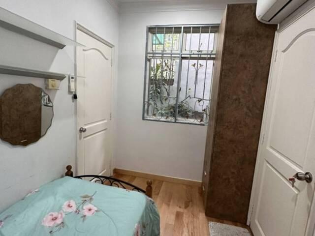 COMMON BEDROOM TO RENT SINGLE FEMALE ONLY