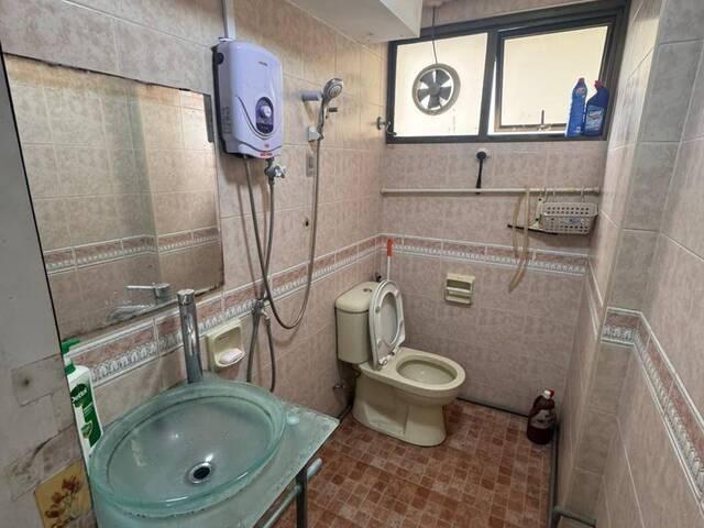Common room/ 10E Braddell View 13 19, Singapore 579724 / Available 28 Aug
