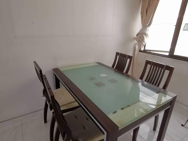 Common room/ 10E Braddell View 13 19, Singapore 579724 / Available 28 Aug