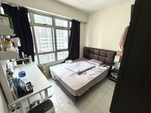 Common room with own bathroom near Star Vista and One North