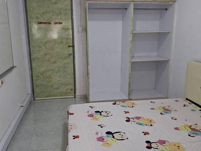 Common Room @ Woodlands Street 81 BLK 805! NO AGENT FEES!