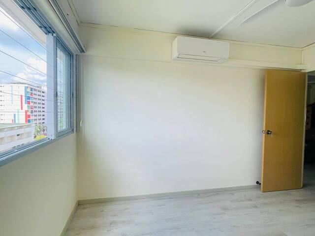 Common Room @ Yishun Ave 5 BLK 706! NO AGENT FEE!