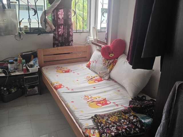 Common Room @ Yishun Ring Road BLK 326! NO AGENT FEES!