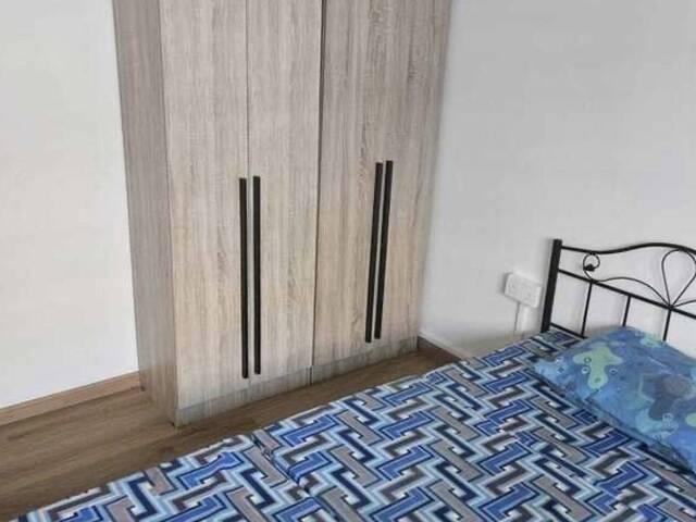 Common room at 409 Bukit Batok west avenue 4 for rent! Aircon wifi!