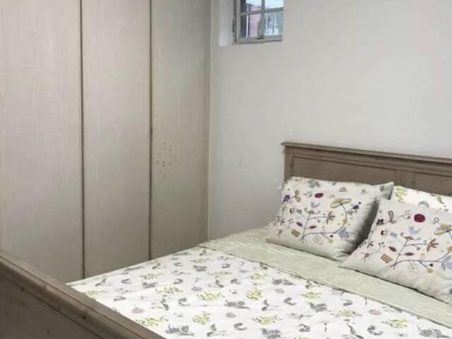 Common room at 425 fajar road for rent! Aircon wifi!