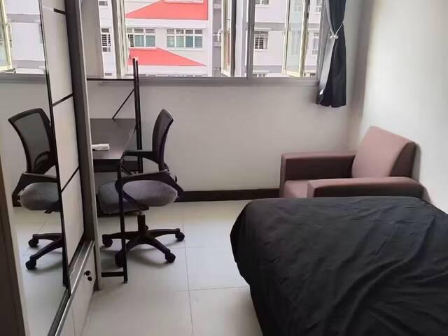 Common room at 458 yishun avenue 11 for rent! Aircon wifi!