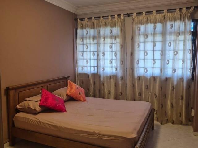 Common room at 966 hougang avenue 9 for rent! Aircon wifi!