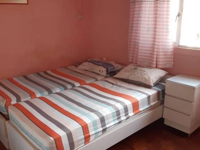 Common room at 138 bishan street 12 for rent! Aircon wifi!