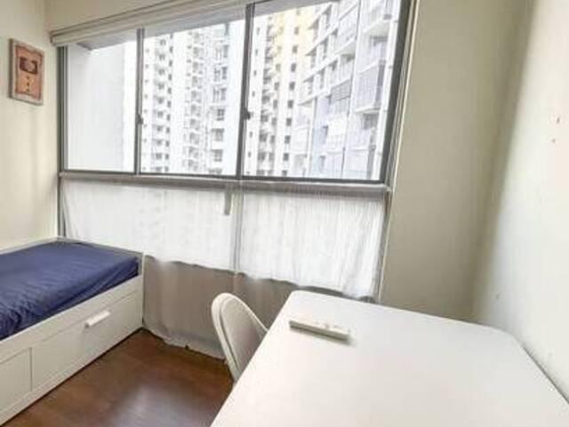 Common room at 138a yuan ching road for rent! Aircon wifi!