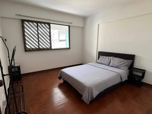 Common room at 20 joo seng road for rent! Aircon wifi!