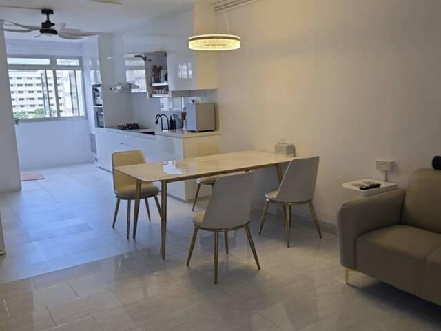 Common room at 233 simei street 4 for rent! Aircon wifi!