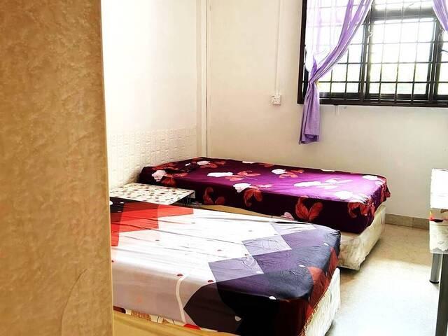 Common room at 324 Ang Mo Kio Avenue 3,Near to AMK MRT no agent fee