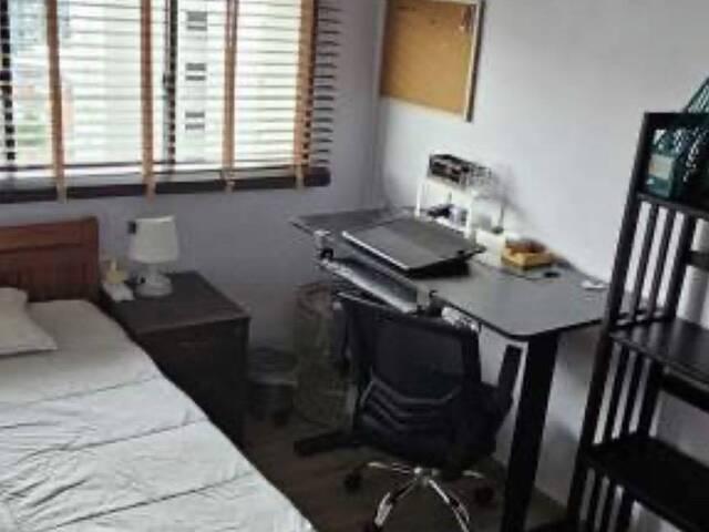 Common room at 372 hougang street 31 for rent! Aircon wifi!