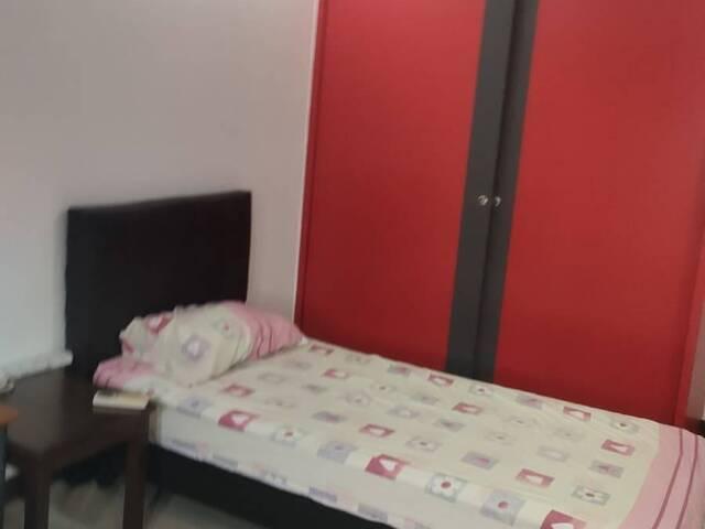 Common room at 397 Yishun Avenue 6