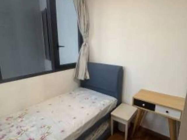 Common room at The Trilinq for rent! Aircon wifi!