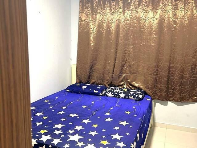 Common room at Blk 105A Depot Road. Single Pax Only no agent fee