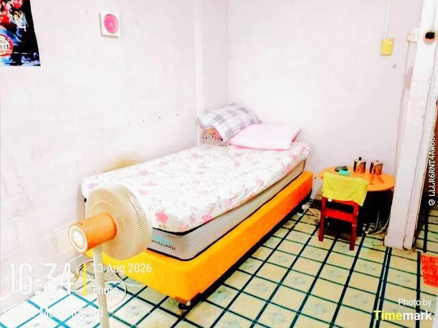 Common room at Blk 13 Marsiling Lane Single Pax Only no agent fee