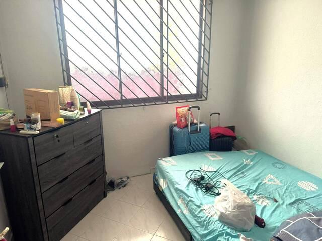 Common room at Blk 247 Yishun Avenue 9! no agnet fee