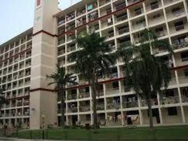 Common room at Blk 2 Jalan Batu Singapore Near at Mountbatte