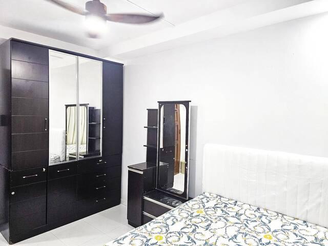 Common room at blk 345 Kang Ching Road, Female or Couple only no agent fee
