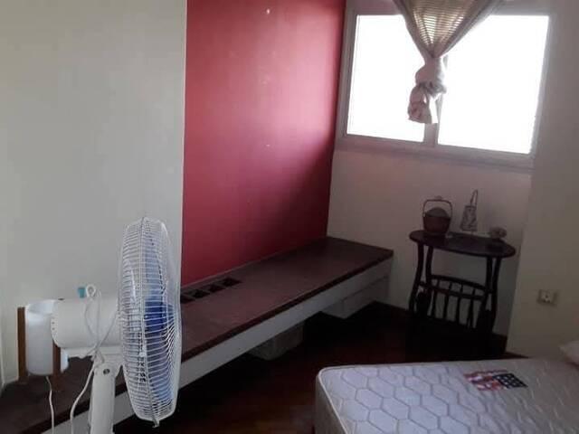Common Room at Blk 395 Bukit Batok West Avenue 5. Near MRT
