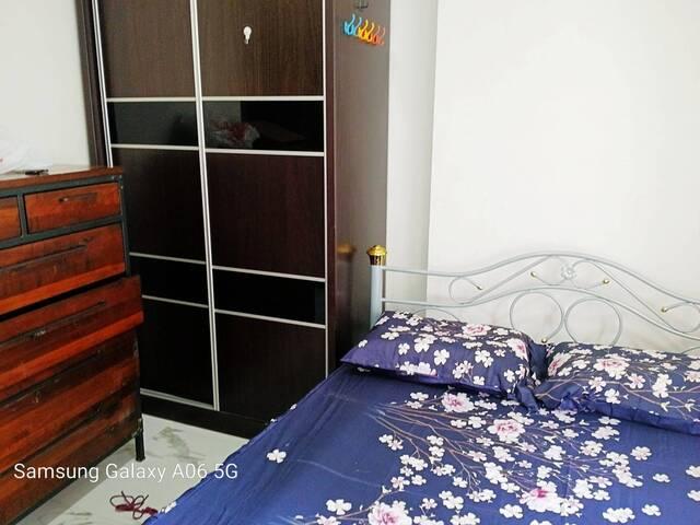 Common room at Blk 433A Bukit Batok West Avenue 8, Can do Cooking no agent fee