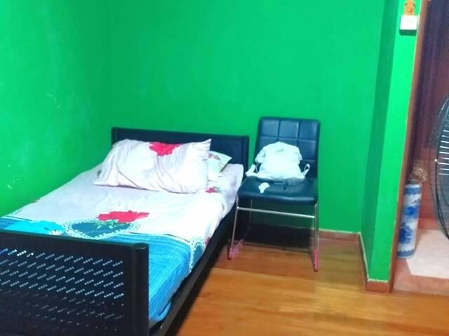 Common room at Blk 485A Choa Chu Kang Avenue 5! NO AGNET FEE