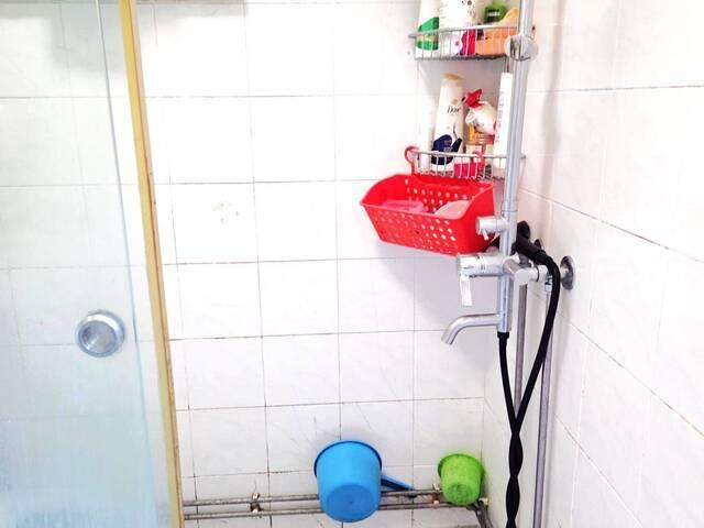 Common room at Blk 629 Woodlands Ring Road, FEMALE ONLY no agent fee